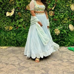 Elegant Light Blue Women's Skirt